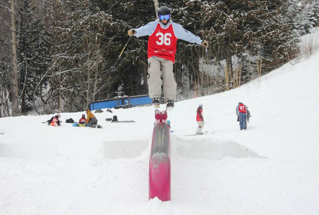 Sian Townsend makes a clean line across the rails (Matt Laurin Photo)